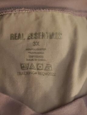 Real Essentials 3X Pajamas in Light Lavender/ Lilac Top/ Bottom Daisies